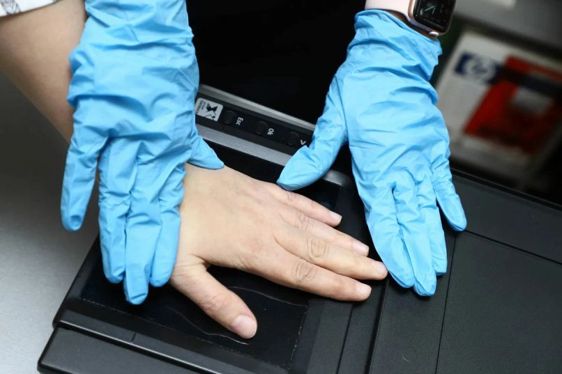 Иностранцев при въезде в Россию могут обязать сдавать отпечатки пальцев