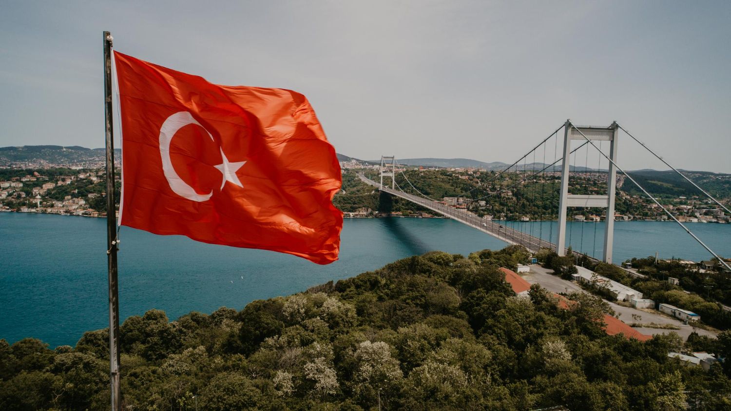 Посол Турции заявил о безопасности отдыха в стране на фоне кризиса на Ближнем Востоке - 1