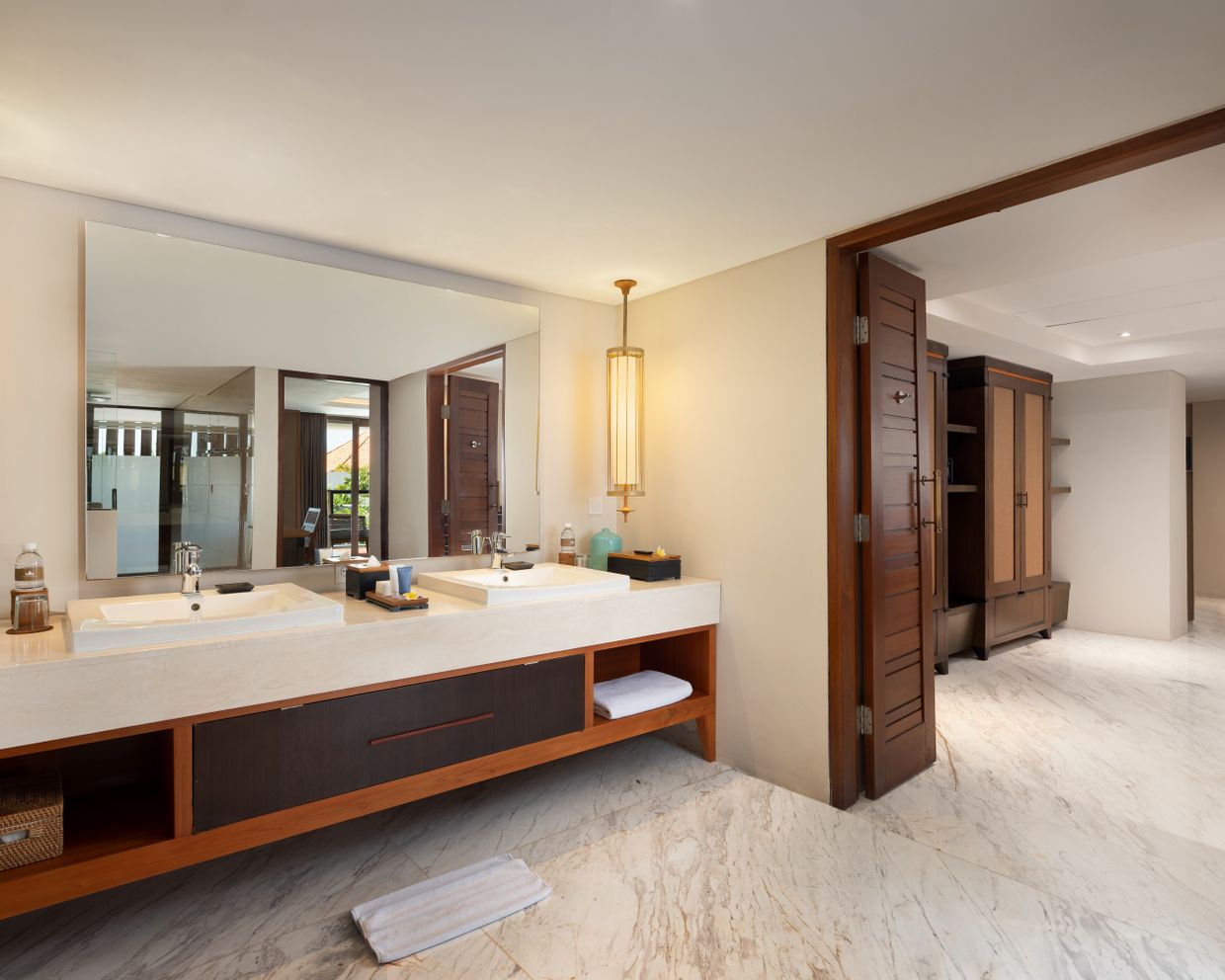 THE BANDHA HOTEL & SUITES - 10