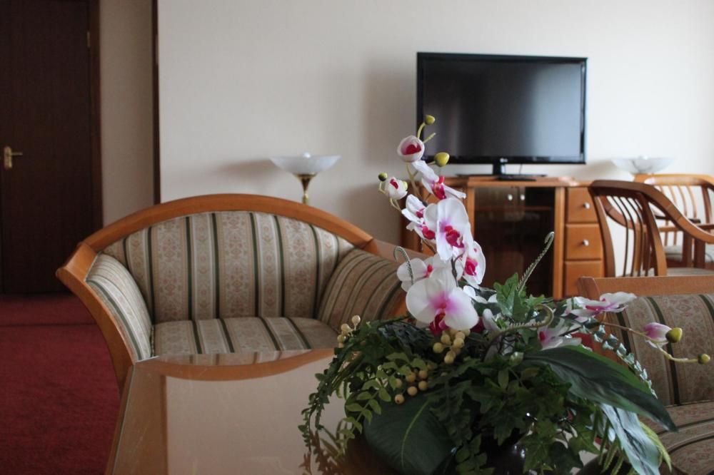 АКАДЕМИЧЕСКАЯ, гостиница - 40