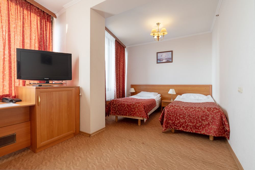 АСТРУС - ЦЕНТРАЛЬНЫЙ ДОМ ТУРИСТА - 29