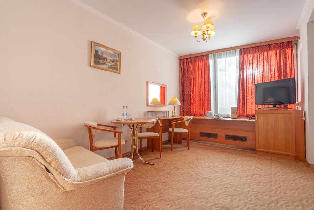 АСТРУС - ЦЕНТРАЛЬНЫЙ ДОМ ТУРИСТА - 27