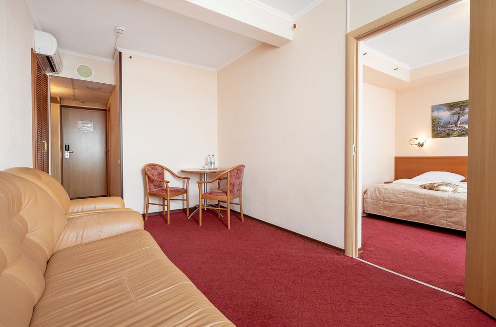 АСТРУС - ЦЕНТРАЛЬНЫЙ ДОМ ТУРИСТА - 22