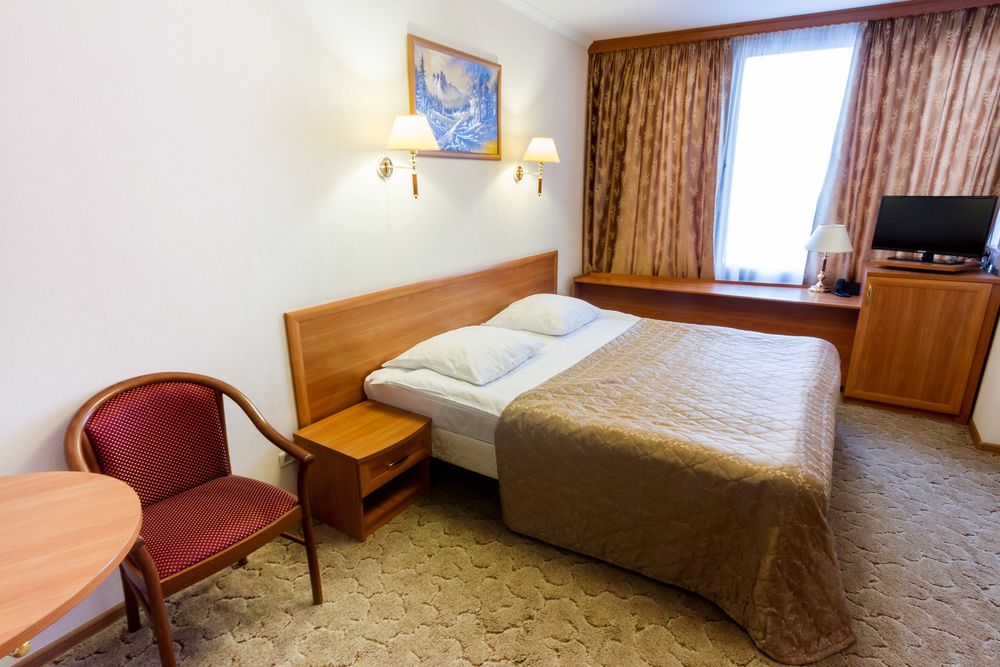 АСТРУС - ЦЕНТРАЛЬНЫЙ ДОМ ТУРИСТА - 13