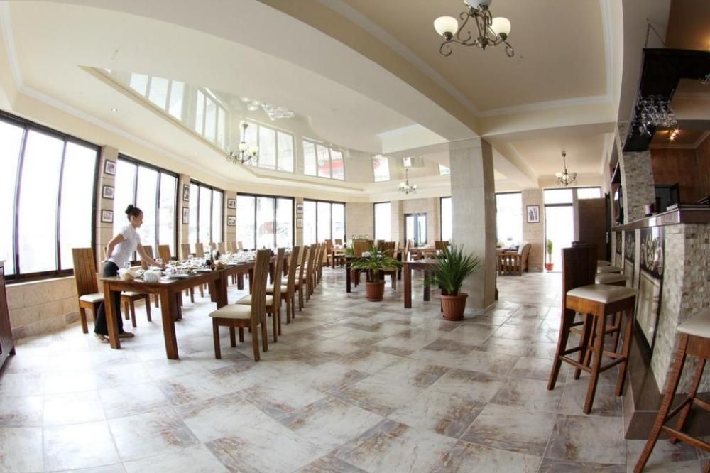 КОРОНА, отель (Алушта) - 7