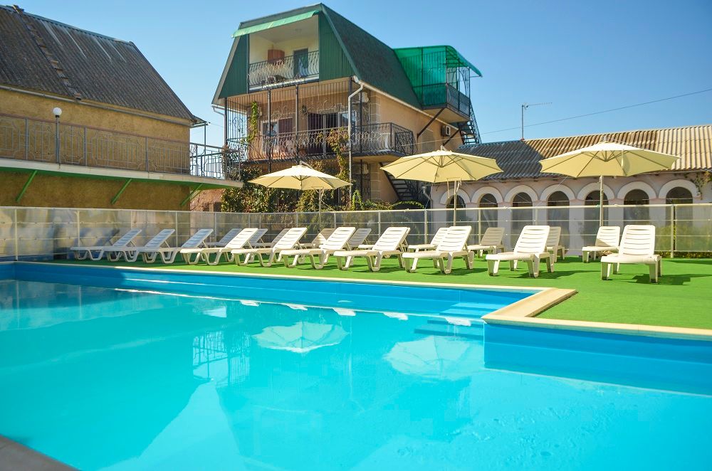 RELAX (РЕЛАКС), клуб-отель (Саки) - 1