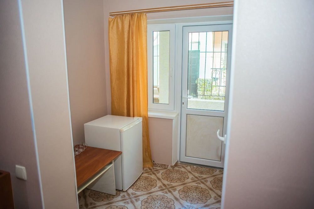 RELAX (РЕЛАКС), клуб-отель (Саки) - 82