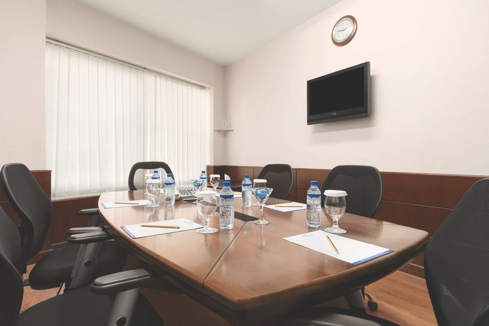 HOWARD JOHNSON BY WYNDHAM - DUBAI - 6