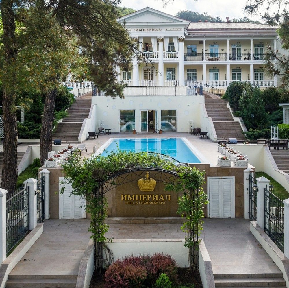 ИМПЕРИАЛ HOTEL & CHAMPAGNE SPA, отель - 1