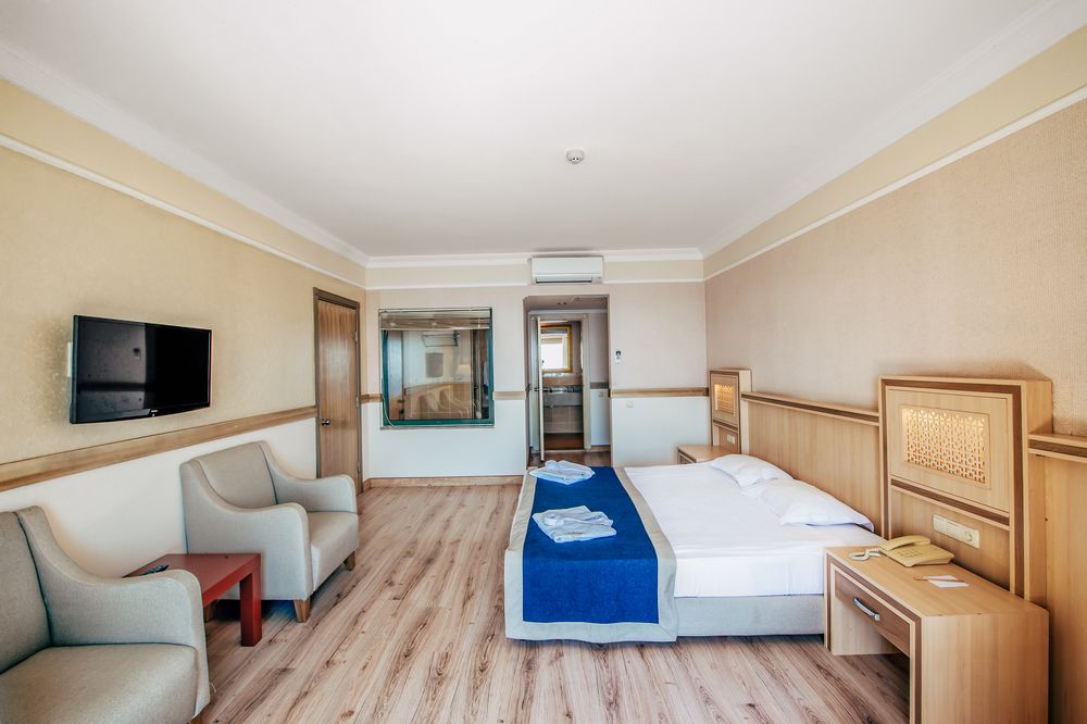 World The Hotel Utopia  - 327