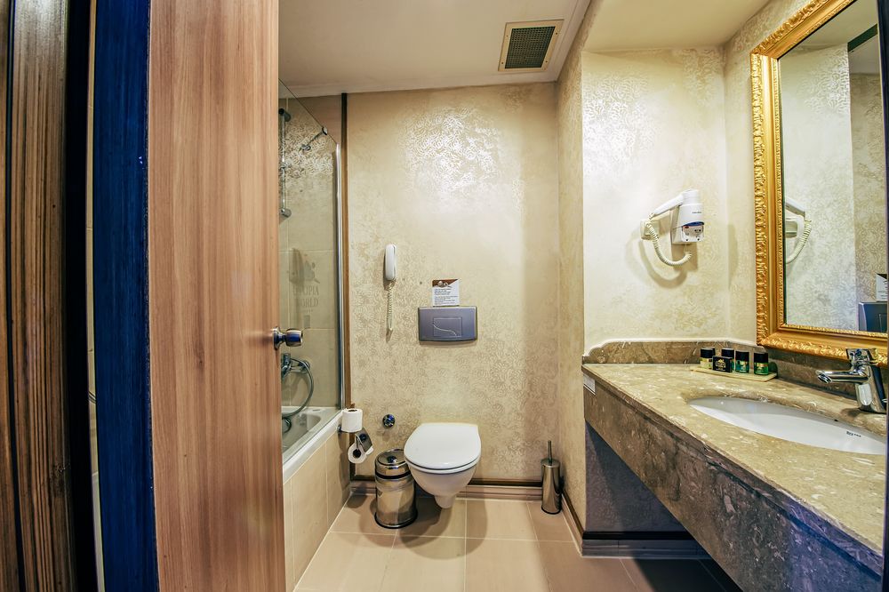 World The Hotel Utopia  - 323