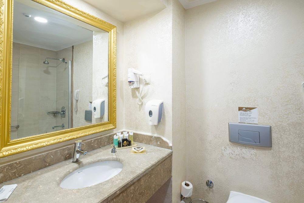 World The Hotel Utopia  - 308