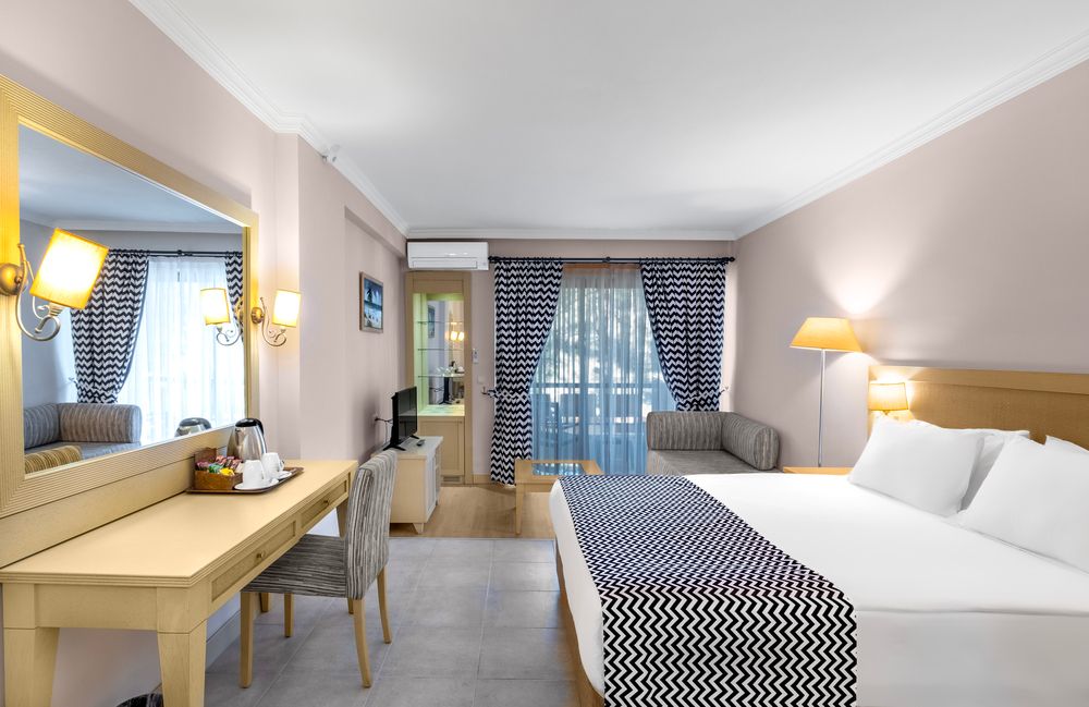 World The Hotel Utopia  - 293