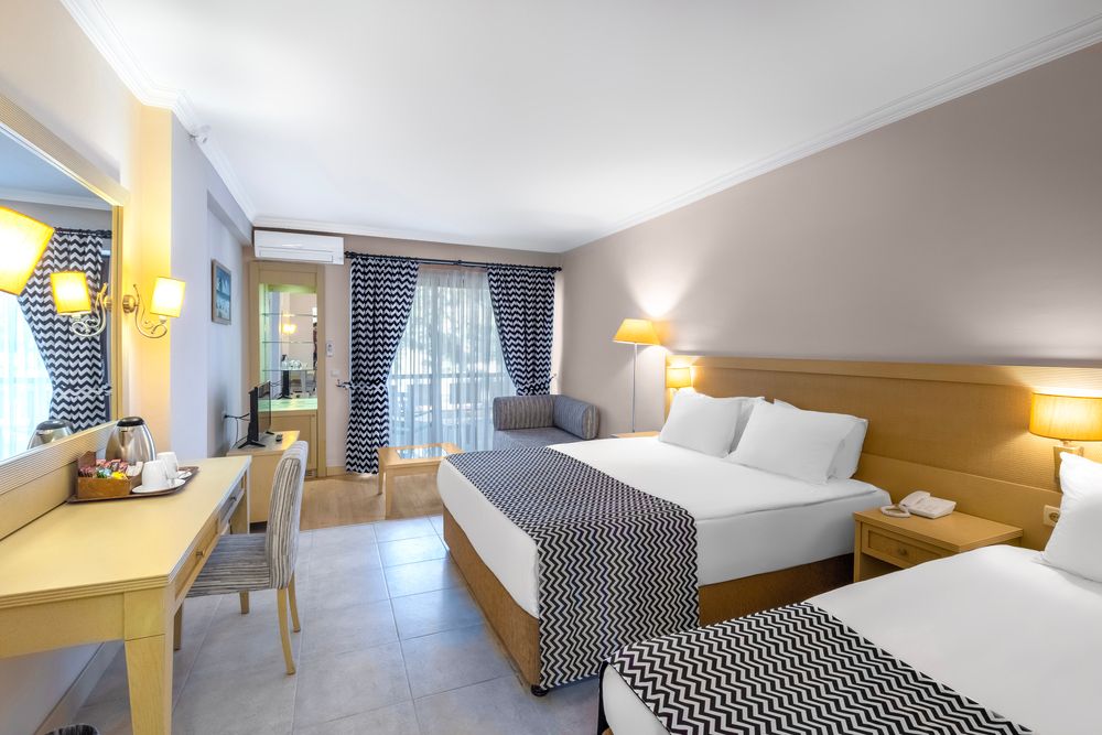 World The Hotel Utopia  - 292