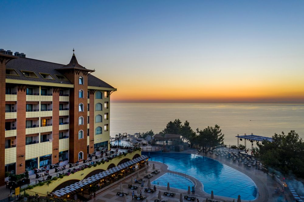 World The Hotel Utopia  - 40