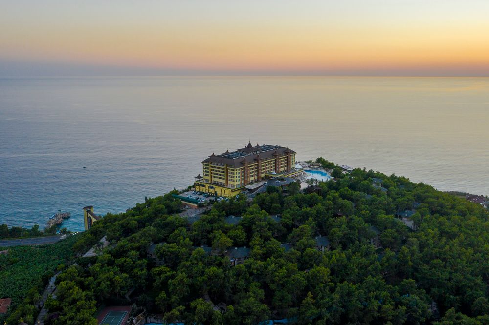 World The Hotel Utopia  - 38