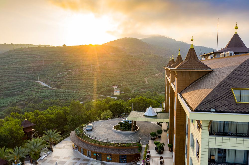 World The Hotel Utopia  - 34