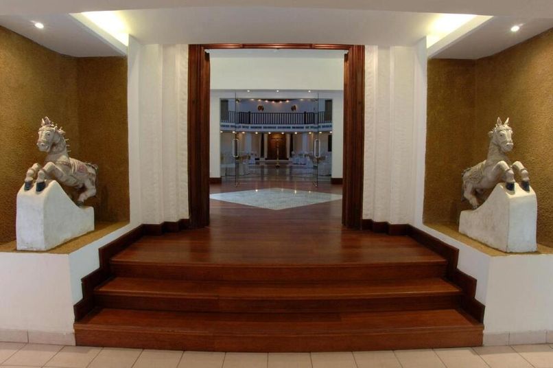 ROYAL PALMS BEACH HOTEL - 2