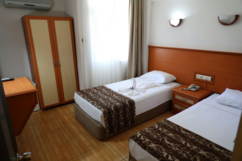 Park Marina Hotel - 38