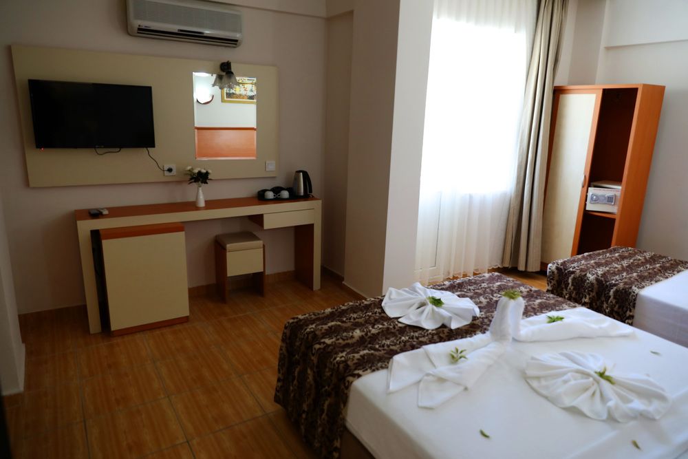 Park Marina Hotel - 41