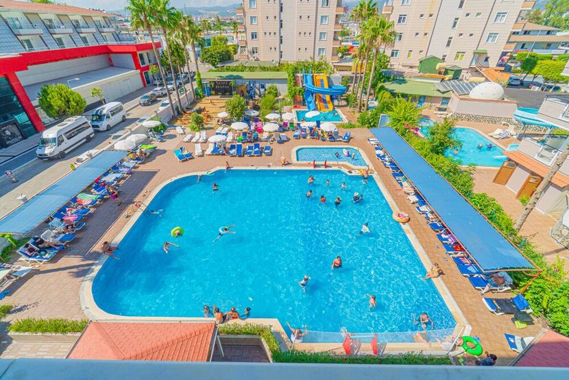 Grand Bahama Beach Hotel - 3