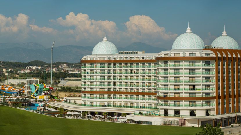 Dream World Aqua Resort & SPA - 1