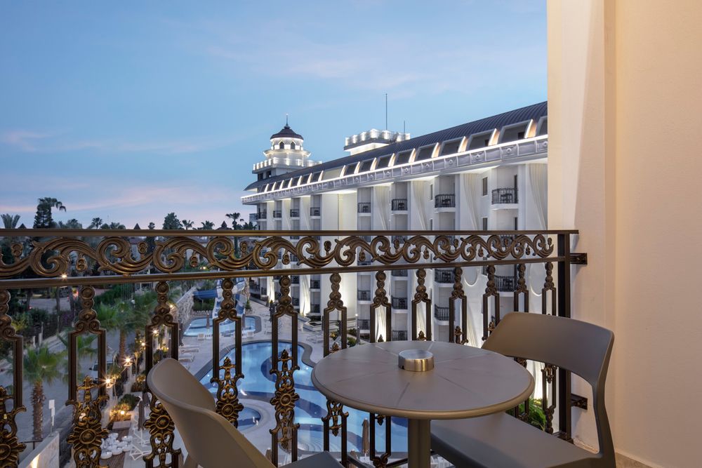 Blue Marlin Deluxe Spa Resort Hotel - 90