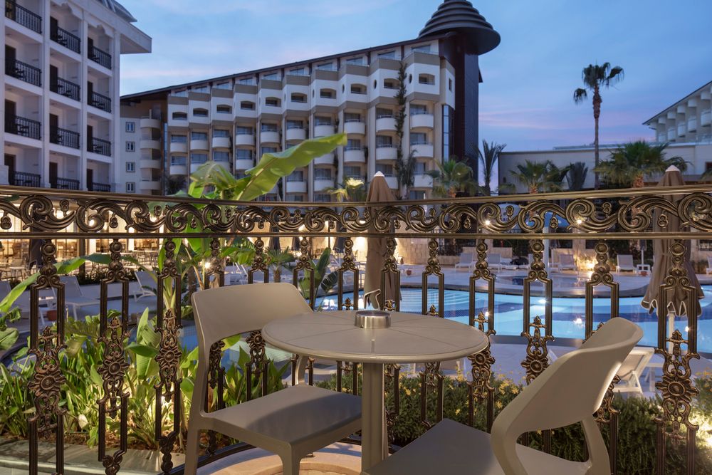 Blue Marlin Deluxe Spa Resort Hotel - 88