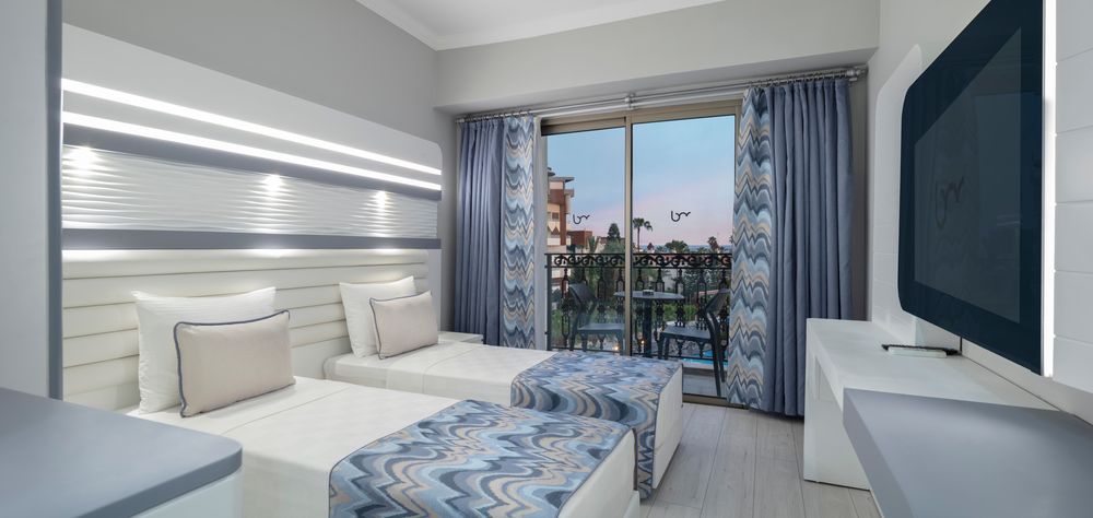 Blue Marlin Deluxe Spa Resort Hotel - 85