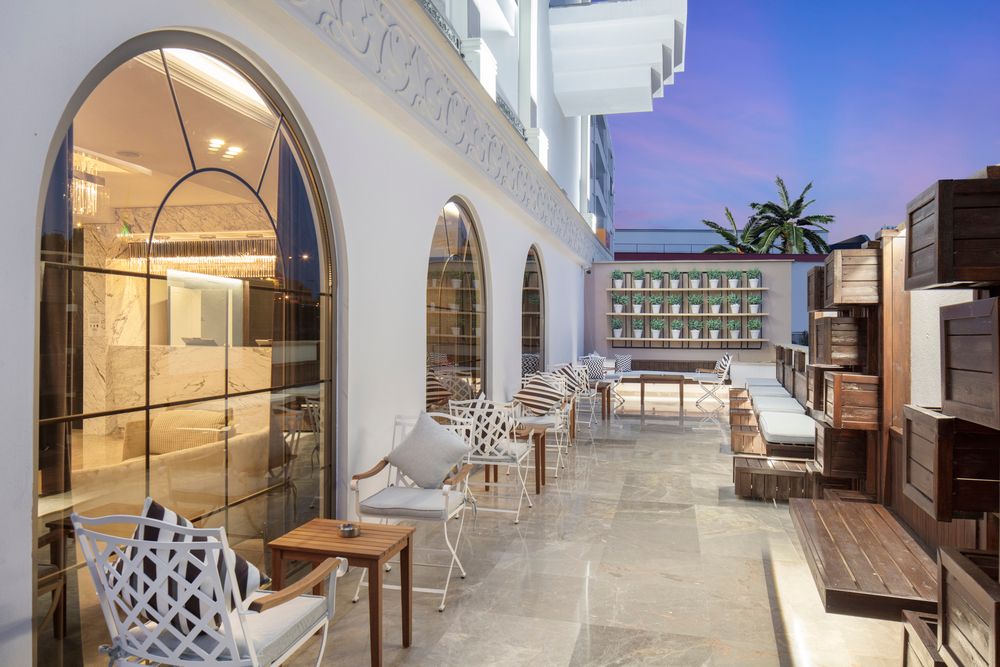 Blue Marlin Deluxe Spa Resort Hotel - 18