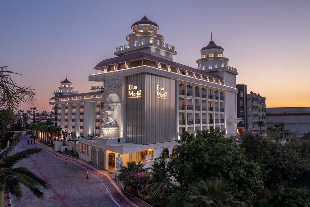 Blue Marlin Deluxe Spa Resort Hotel - 1