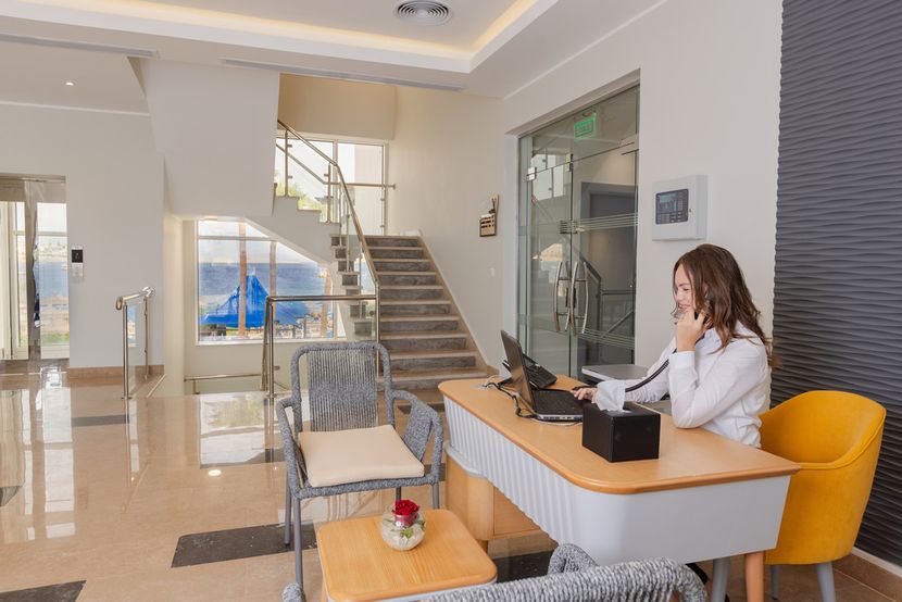 NAAMA BAY SUITES & SPA - 5