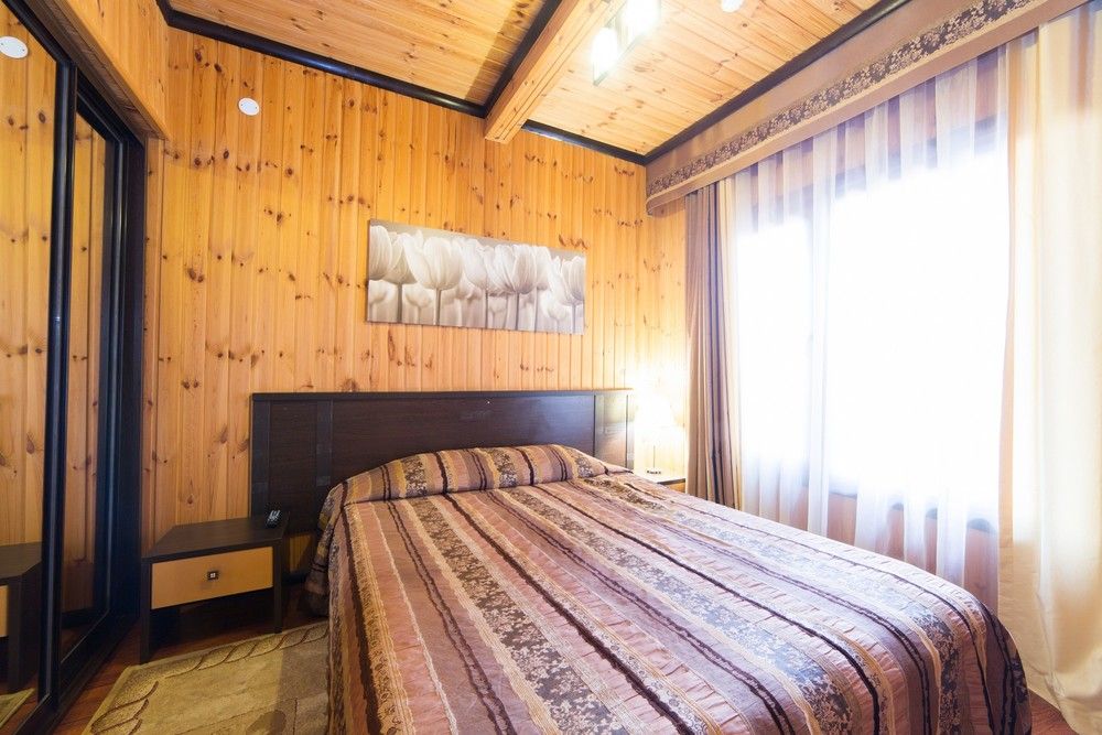 ГРЕЙС АРЛИ, гостиница - 84