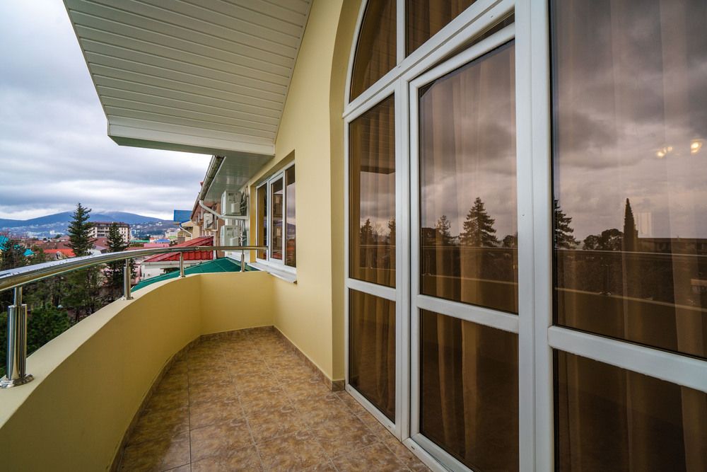 ГРЕЙС АРЛИ, гостиница - 103