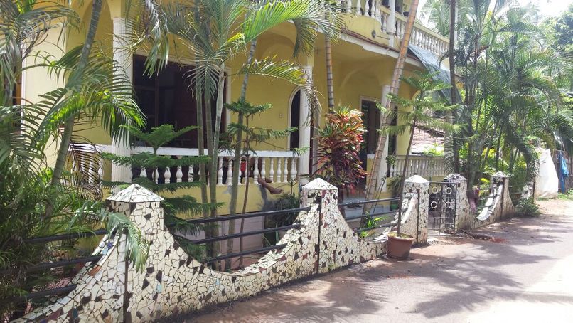 YELLOW HOUSE GUESTHOUSE - 1