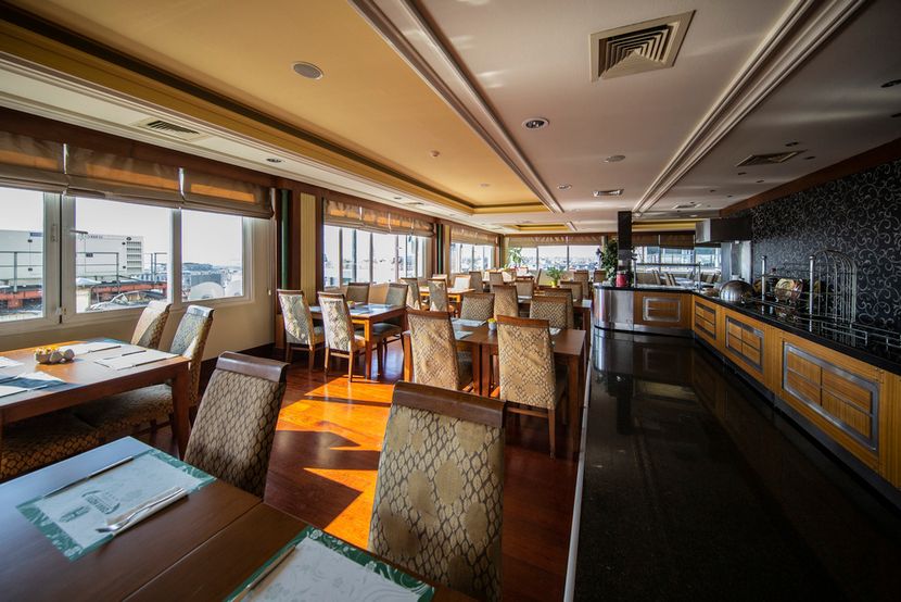 Oran Hotel - 4