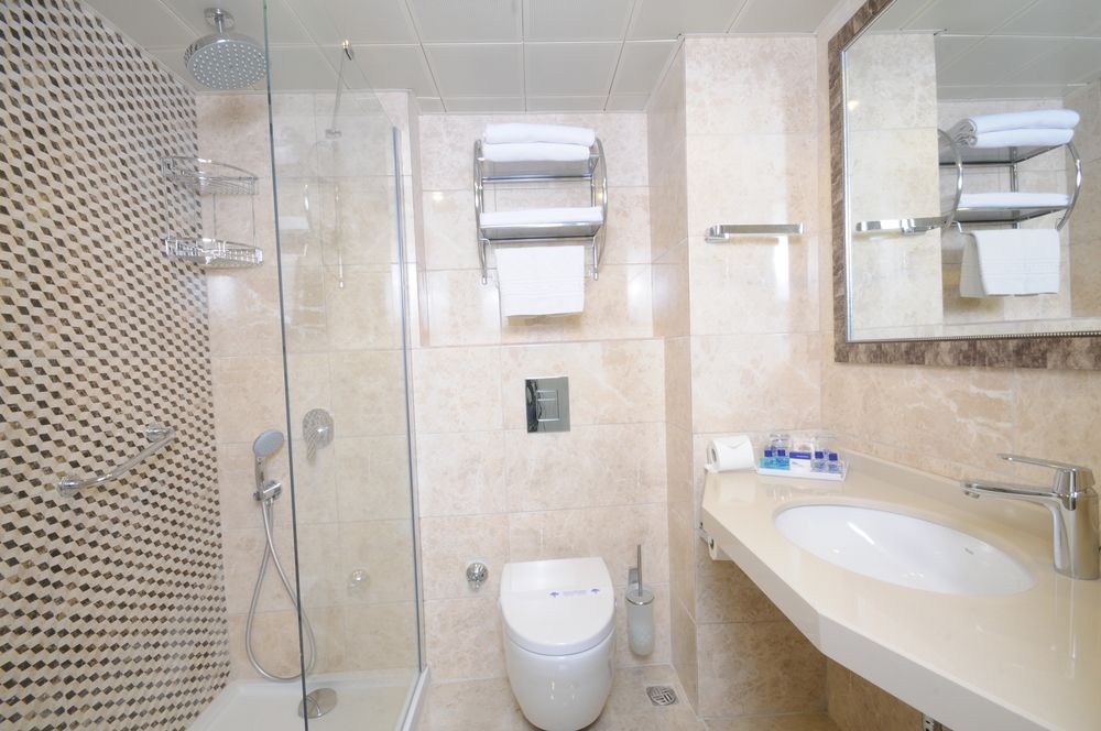 Tropical Hotel (only adults 16+) - 11