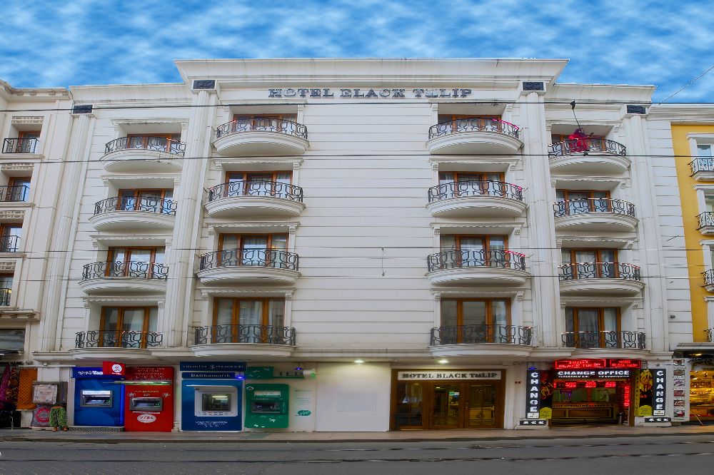 Black Tulip Hotel - 1