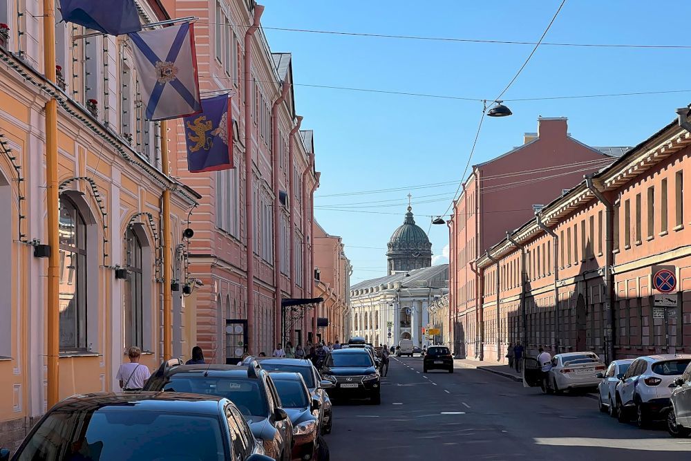 ДРУЗЬЯ У ГОСТИНОГО ДВОРА, отель - 1