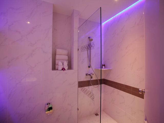 THE VERANDAH - 30