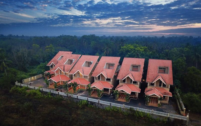 TREEHOUSE BLUE VILLAS - 3