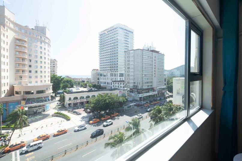 THE SEA VIEW HOTEL - 4