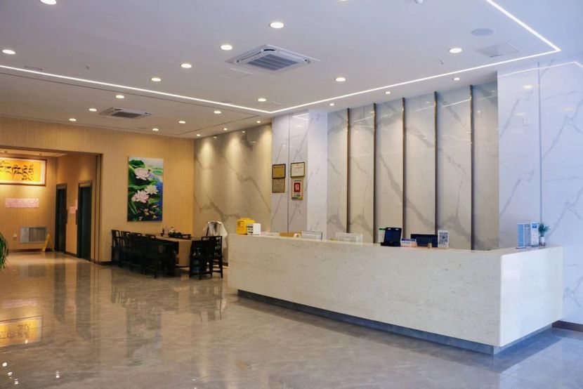 THE SEA VIEW HOTEL - 1