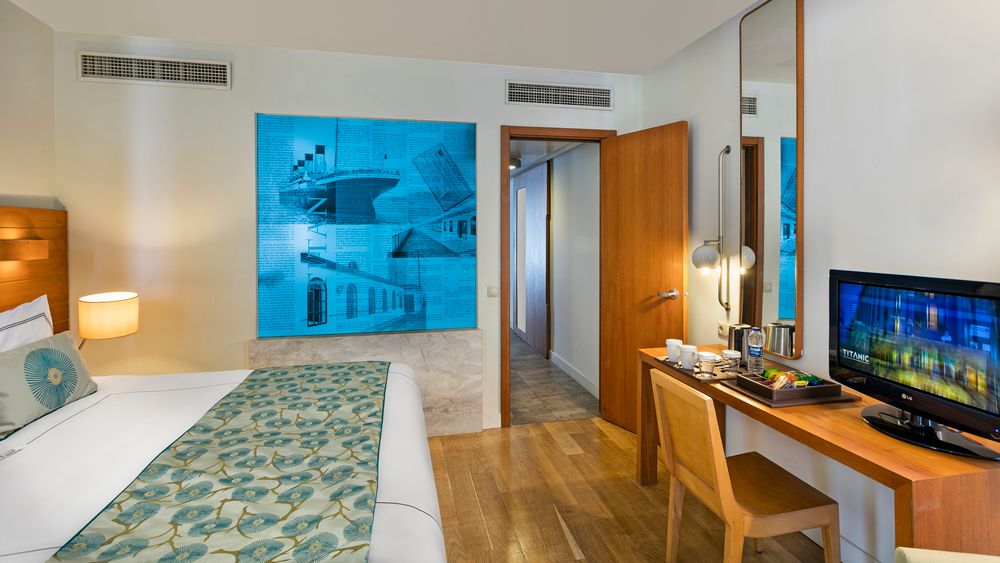 Titanic Deluxe Lara - 108