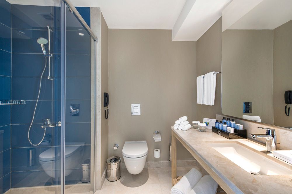 Titanic Deluxe Lara - 104