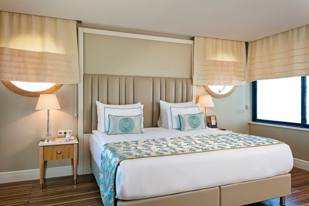 Titanic Deluxe Lara - 123