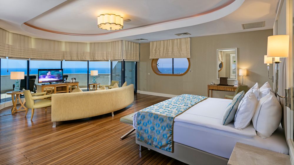 Titanic Deluxe Lara - 126