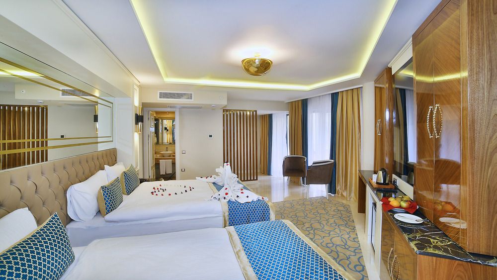 Beethoven Premium Hotel - 30