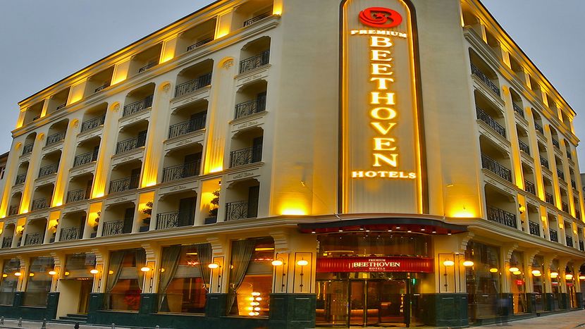 Beethoven Premium Hotel - 1