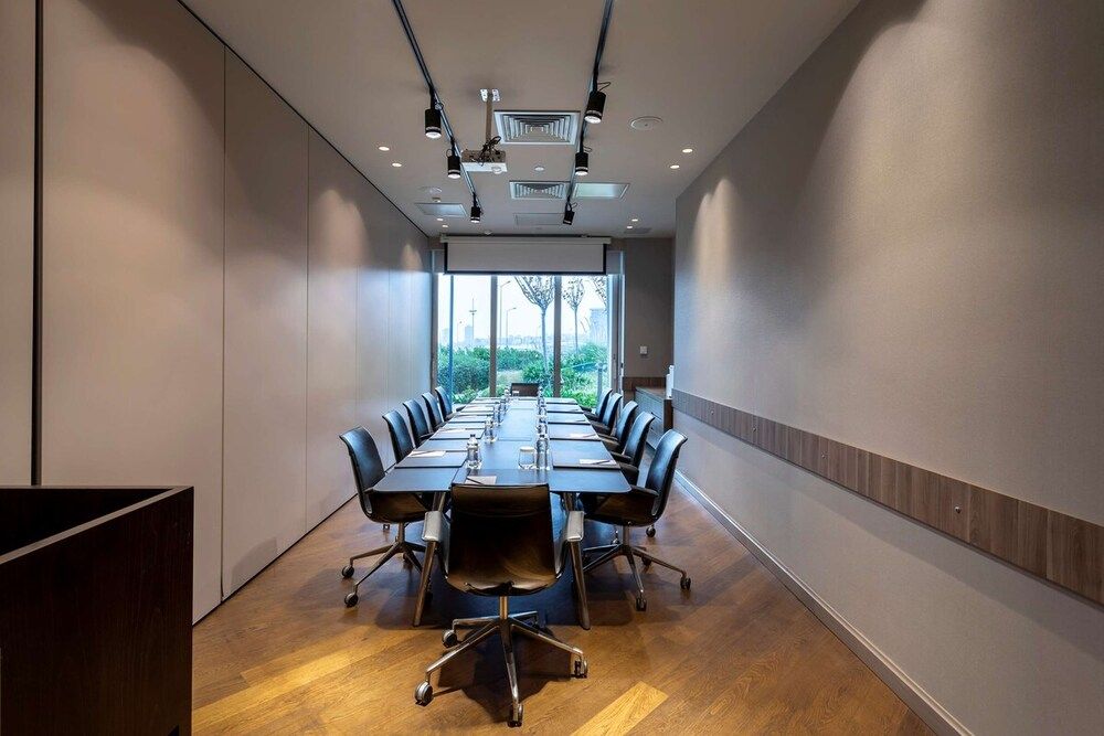 Radisson Blu Istanbul Ottomare - 22